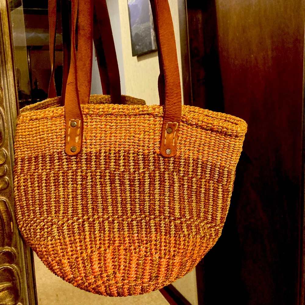 Vintage boho sisal woven bag with leather strap
